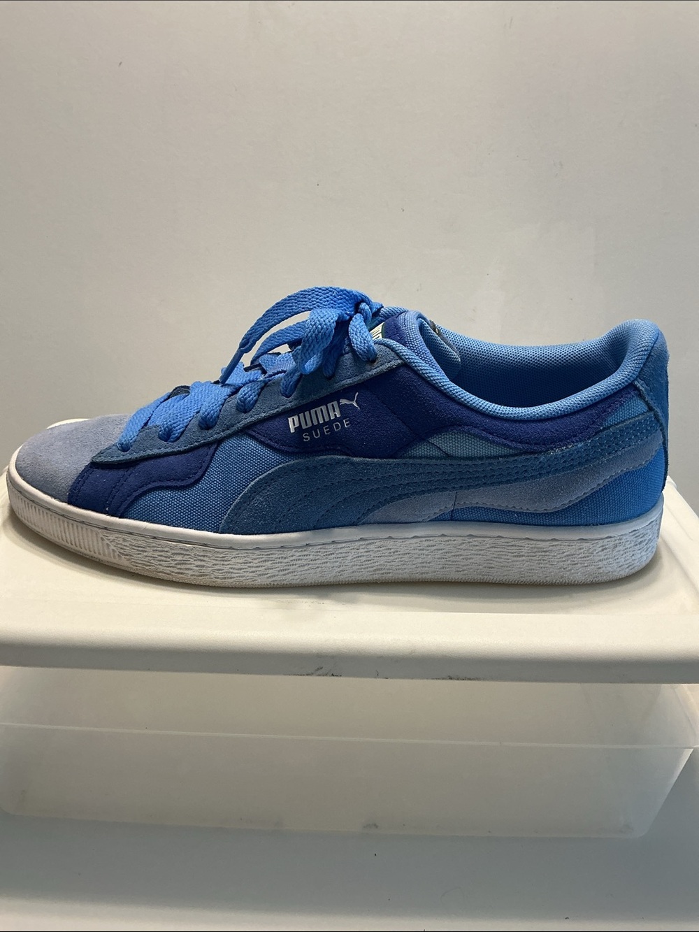 Puma Dusty Blue Suede Women’s Sneakers. Sz 8.5